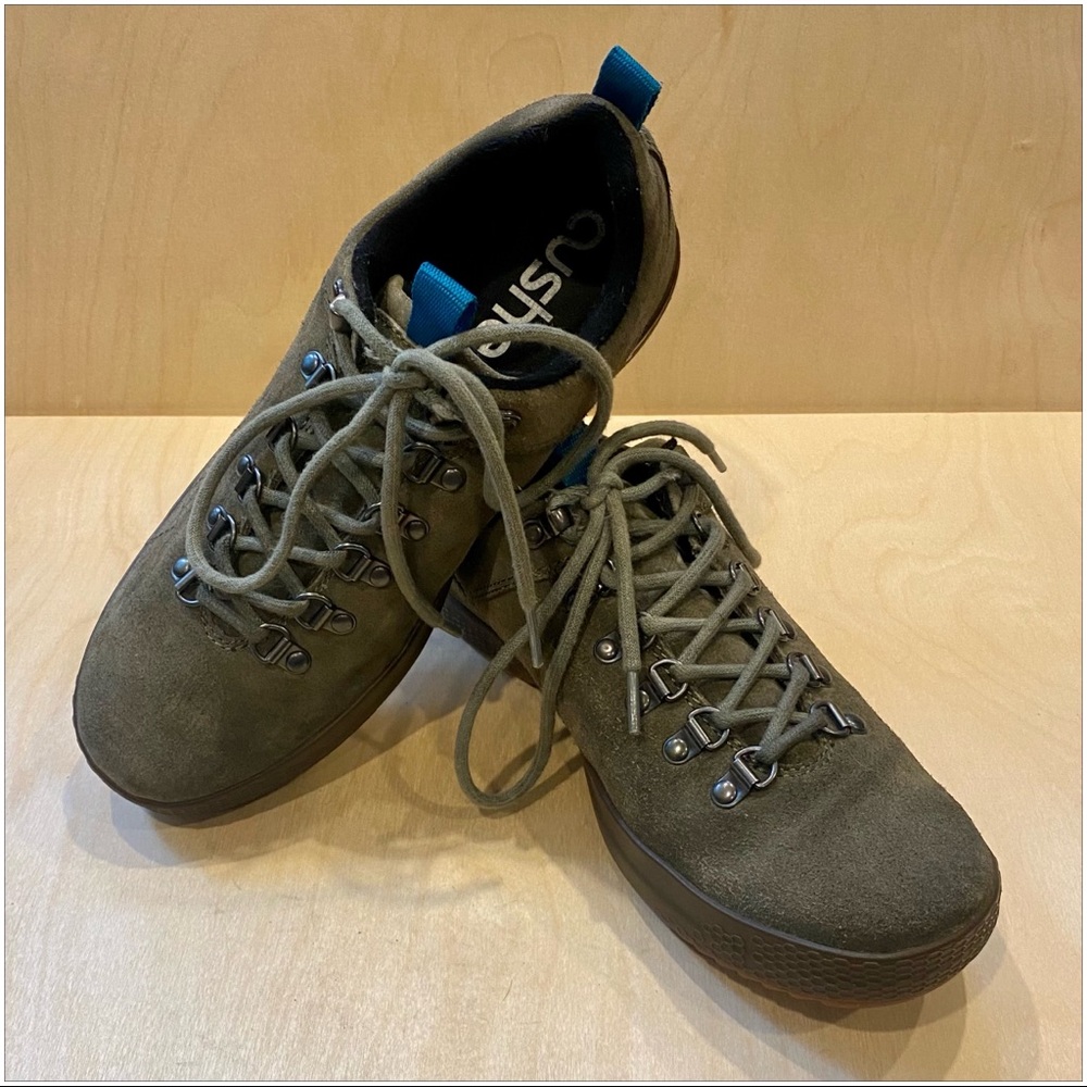 Cushe Men’s MITCHY US8 UK7 EUR41 Military Green w Teal model UM01229